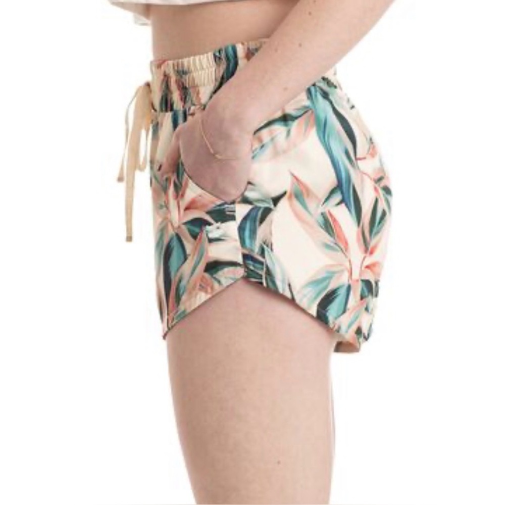 JETTY Dune Tropical Leaf Print Drawstring Women’s Shorts